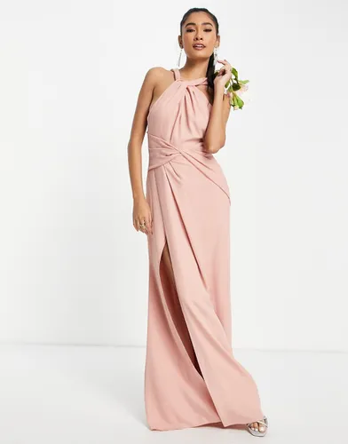 Robe longue à dos nageur et jupe plissée pour demoiselle d'honneur - Asos Design - Modalova