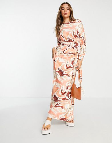 Robe longue à jupe portefeuille et imprimé abstrait - Asos Design - Modalova