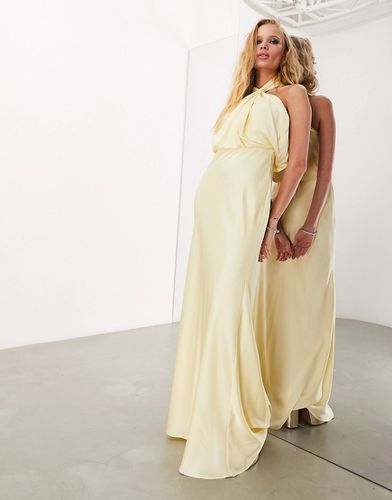 Robe longue de demoiselle d'honneur en satin avec encolure américaine froncée - citron - Asos Design - Modalova