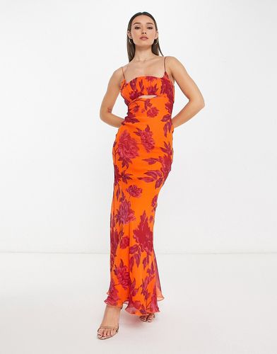 Robe longue en biais avec buste froncé - Orange fleuri - Asos Design - Modalova