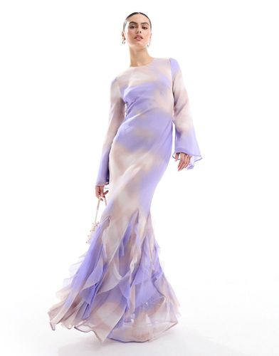 Robe longue en mousseline coupée en biais à manches longues et volants avec imprimé abstrait - Bleu - Asos Design - Modalova