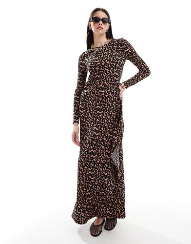 Robe longue effet froissé à manches longues et imprimé léopard - Asos Design - Modalova
