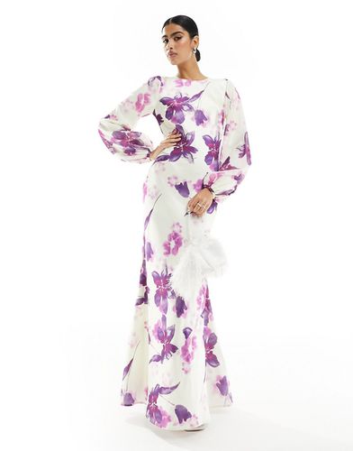 Robe longue satinée coupée en biais à manches contrastantes et imprimé fleurs - Blanc - Asos Design - Modalova
