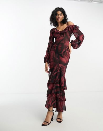 Robe longue transparente à fleurs et volants avec bretelles - Rouge - Asos Design - Modalova