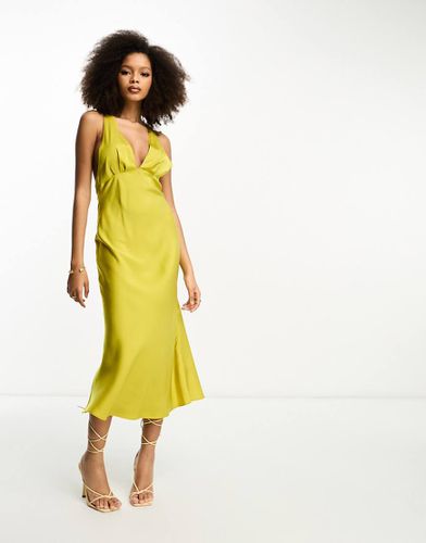 Robe mi-longue coupée en biais en satin avec décolleté plongeant et dos nageur - mousse - Asos Design - Modalova