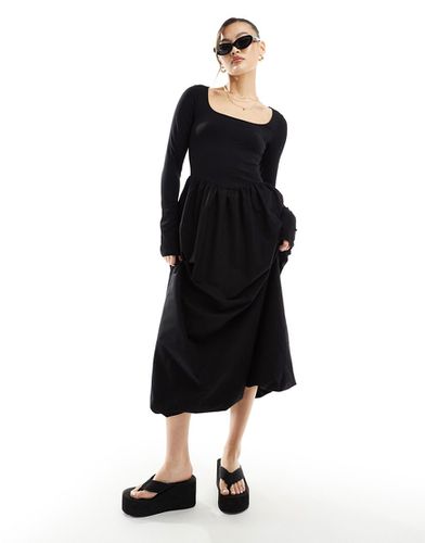 Robe mi-longue à ourlet boule avec manches longues et encolure carrée - Noir - Asos Design - Modalova