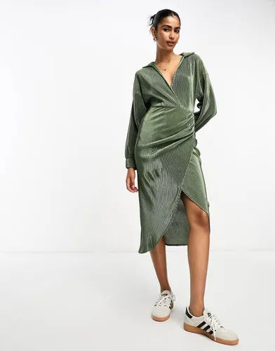 Robe portefeuille mi-longue plissée avec col - Kaki - Asos Design - Modalova