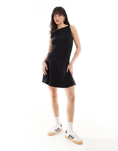 Robe style tennis à ourlet tombant - Asos Design - Modalova