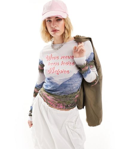T-shirt à manches longues effet rétréci en tulle imprimé paysage - Asos Design - Modalova