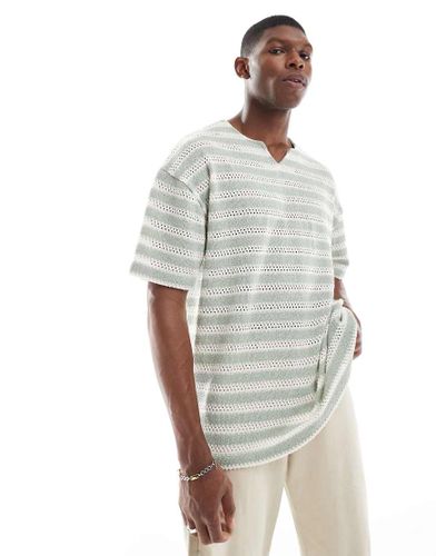 T-shirt oversize  encoche au niveau de l'encolure et rayures textures - Vert et crme - Asos Design - Modalova