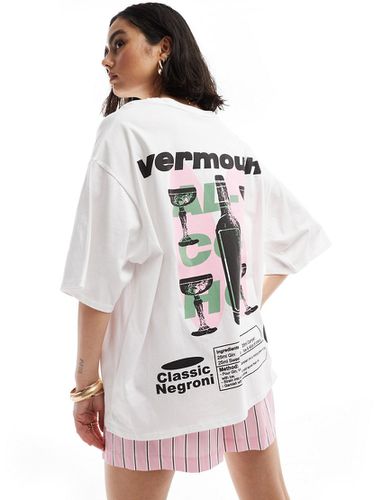 T-shirt oversize avec imprimé boisson Vermouth au dos - Asos Design - Modalova