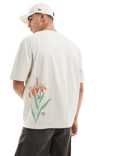 T-shirt oversize avec imprimé floral sur le côté - Beige - Asos Design - Modalova