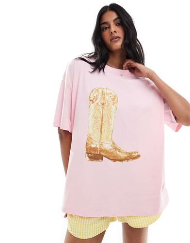 T-shirt oversize avec imprimé santiags - pastel - Asos Design - Modalova