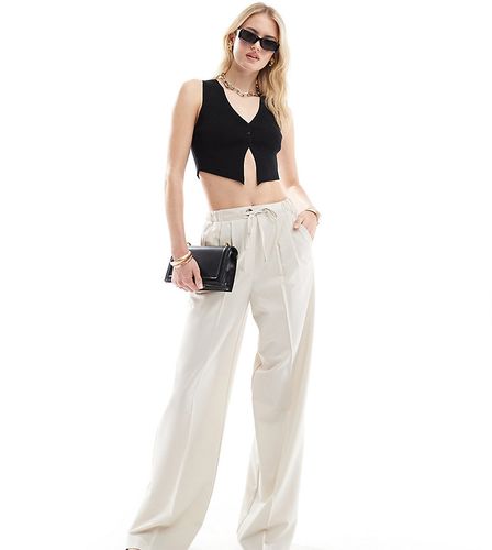 Tall - Pantalon ajusté facile à enfiler - Crème - Asos Design - Modalova