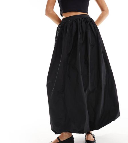 ASOS DESIGN Tall - Robe longue en taffetas à ourlet boule - Asos Tall - Modalova