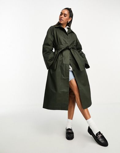 Trench-coat ciré avec col en velours côtelé - Olive - Asos Design - Modalova