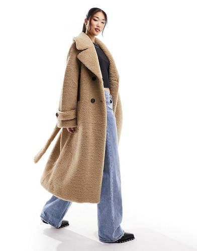 Trench-coat long en imitation peau de mouton - Avoine - Asos Design - Modalova