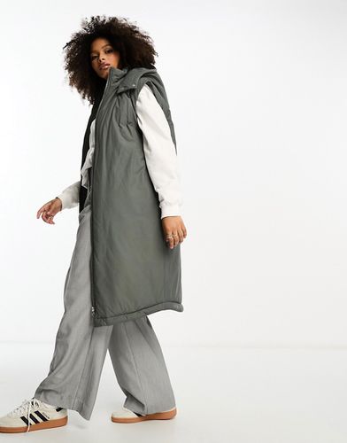 Veste longue sans manches toucher papier à capuche - Anthracite - Asos Design - Modalova