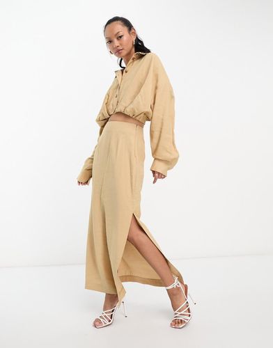 Chemise courte à manches chauve-souris avec détail élastique au dos - Camel - Asos Edition - Modalova