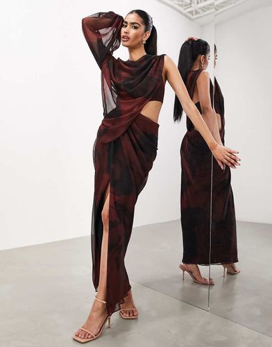 Robe drapée longue et asymétrique style grec à imprimé fleuri flouté - Rouge foncé - Asos Edition - Modalova