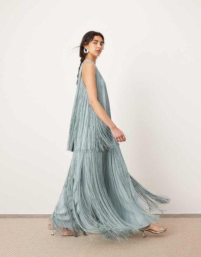 Ultimate - Robe longue dos nageur à franges - poudré - Asos Edition - Modalova