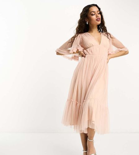 Petite - L'invitée - Robe mi-longue en tulle à manches évasées - Blush - Beauut - Modalova