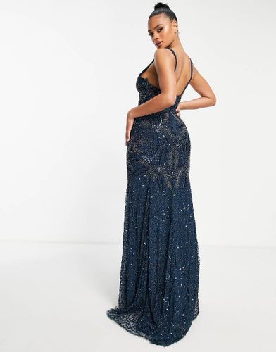 Robe longue ornementée sur l'ensemble à décolleté plongeant - Beauut - Modalova