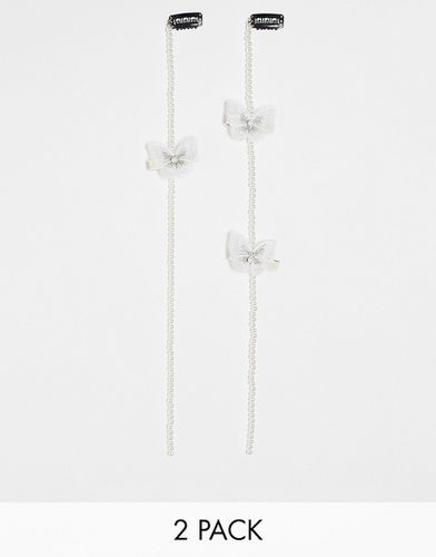 Barrettes à cheveux avec rivière de perles et 3 papillons - Lot de 2 - DesignB London - Modalova