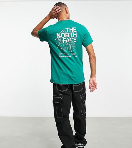 Exclusivité ASOS - - T-shirt à imprimé montagne au dos - The North Face - Modalova