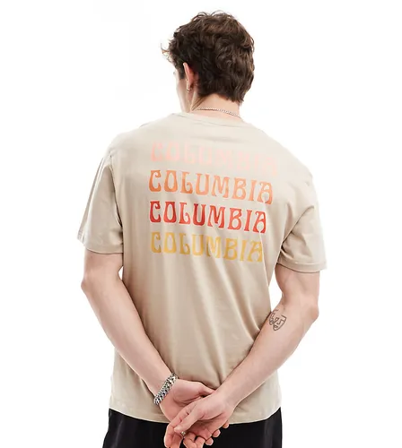 Exclusivité ASOS - - Unionville - T-shirt imprimé au dos - Beige - Columbia - Modalova