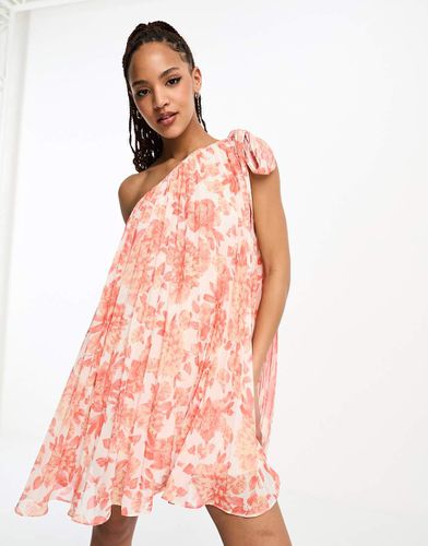 Robe droite courte et asymétrique à plis - Corail - Forever New - Modalova