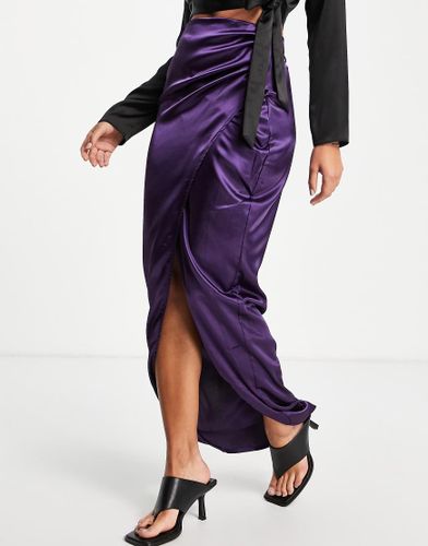 The Label - Jupe mi-longue fendue en satin - First Distraction - Modalova