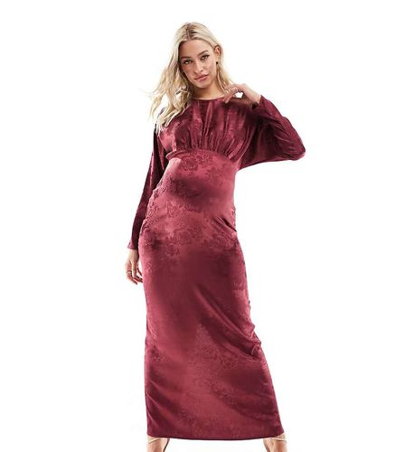 Robe longue en satin à manches kimono - Bordeaux - Flounce London Maternity - Modalova