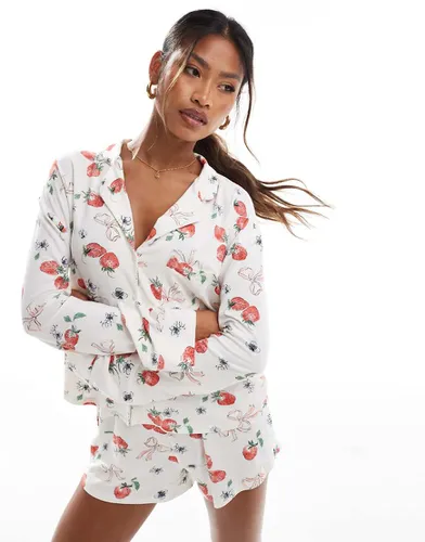 Chemise d'ensemble de pyjama courte à assortir avec manches longues - Imprimé fraises et nauds - Kaiia - Modalova