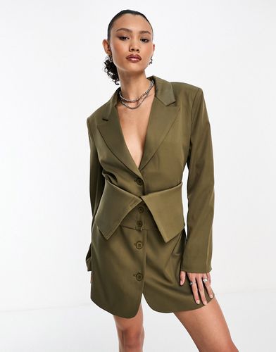 The Brand - Robe blazer courte habillée avec détail replié amovible à la taille - Kaki - Kyo - Modalova