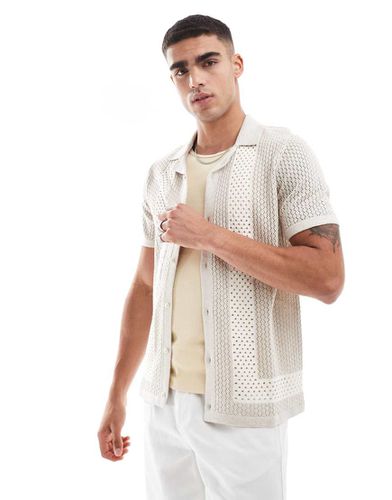 Chemise boutonnée à manches courtes en maille à motifs - Taupe/blanc - Hollister - Modalova