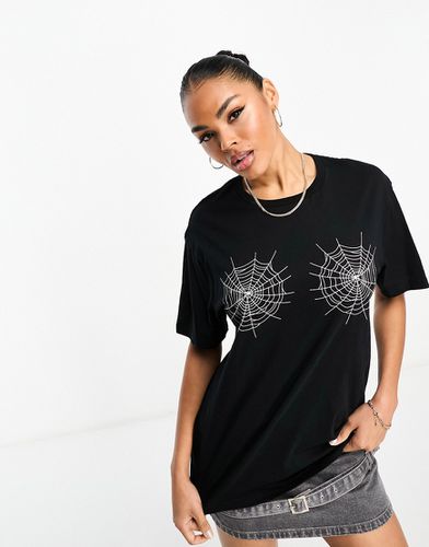 T-shirt à motif toiles d'araignées - In The Style - Modalova