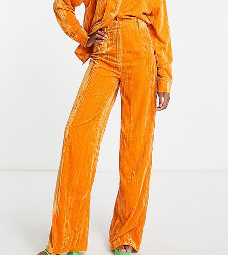 Exclusivité - Pantalon large d'ensemble en velours - Ocre - In The Style Tall - Modalova