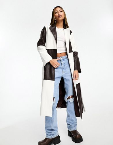 Trench-coat en similicuir à motif style patchwork - Marron et blanc - Jayley - Modalova