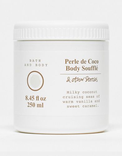 Body Soufflé - Crème pour le corps - Perle de Coco - Other Stories - Modalova