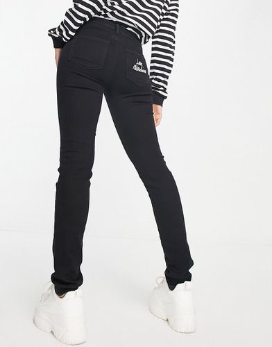 Jean skinny avec logo signature sur la poche - Love Moschino - Modalova