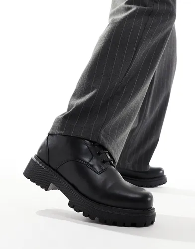 Chaussures pointure large à lacets avec semelle crantée chunky - mat - London Rebel X - Modalova