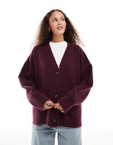 Gilet boutonné oversize en maille - Bordeaux - Monki - Modalova