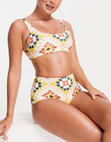 Nilla - Haut de bikini style crop top à imprimé mosaïque - MULTI - Monki - Modalova
