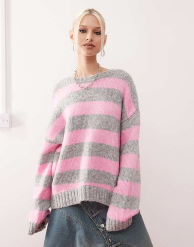 Pull ras de cou en maille rayée - Rose et gris - Monki - Modalova