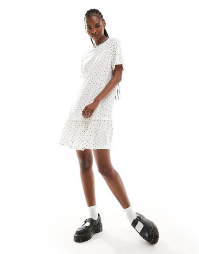 Robe courte en jersey avec taille basse - Noir et blanc à pois - Monki - Modalova