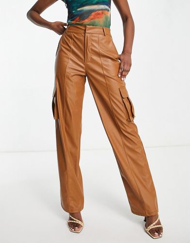 Missy Empire - Pantalon d'ensemble en similicuir à détail poche - Camel - Missyempire - Modalova
