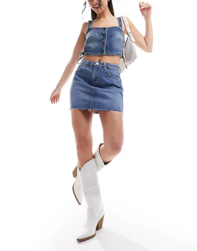 Mini-jupe ultra courte en jean - moyen délavé - Miss Selfridge - Modalova