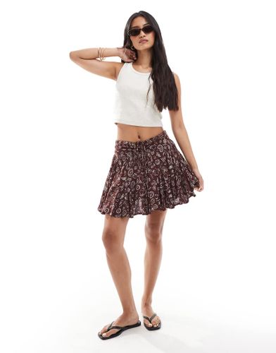 Short virevoltant en tamine  imprim vacances - Miss Selfridge - Modalova