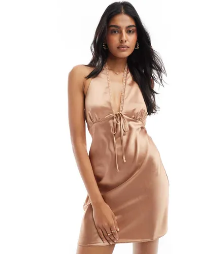 Robe courte en satin avec dos nu et bordures dentelle - Bronze - Miss Selfridge - Modalova